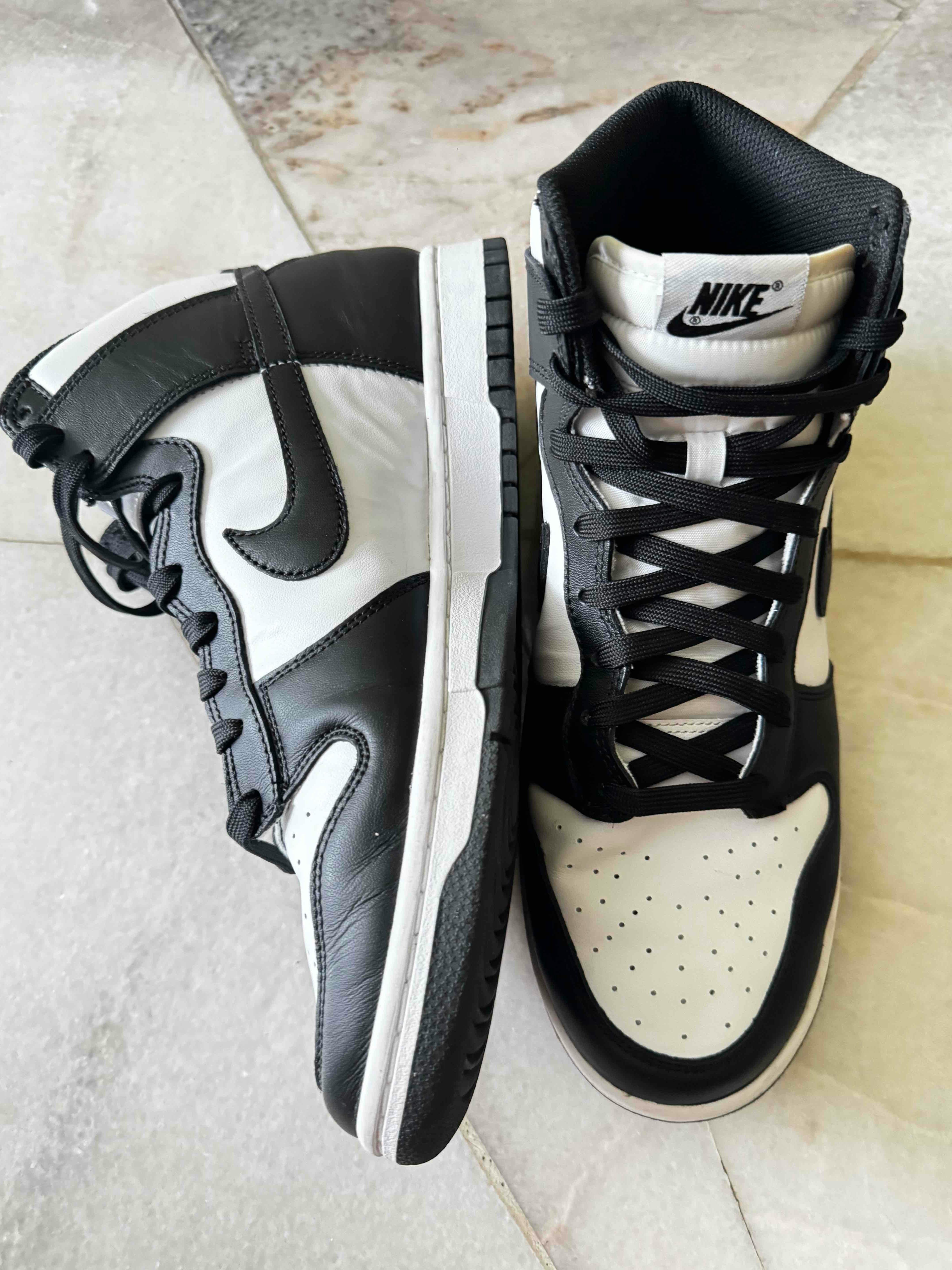 Nike Dunk Mid 'Panda' FQ8784-100 Nike Dunk Mid 'Panda' FQ8784-100